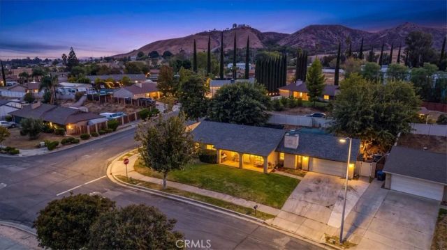 1423 W Hoffer, Banning, CA 92220