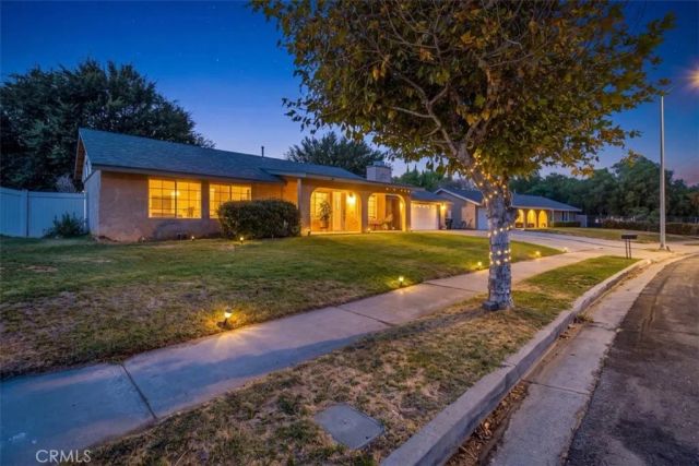 1423 W Hoffer, Banning, CA 92220