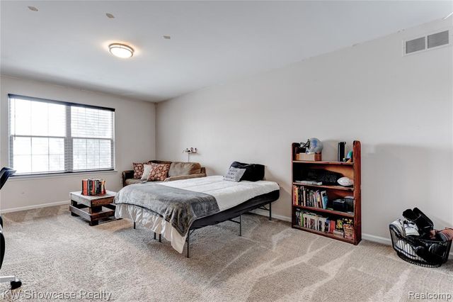 4509 Alexander Pines Drive, Clarkston, MI 48346