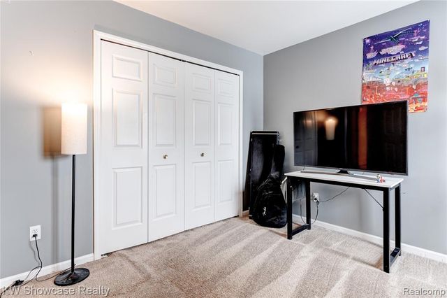 4509 Alexander Pines Drive, Clarkston, MI 48346