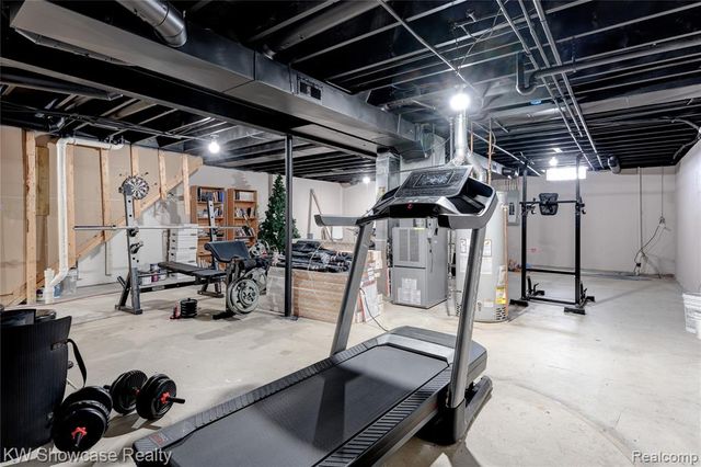 4509 Alexander Pines Drive, Clarkston, MI 48346