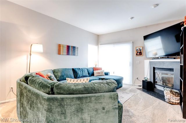 4509 Alexander Pines Drive, Clarkston, MI 48346