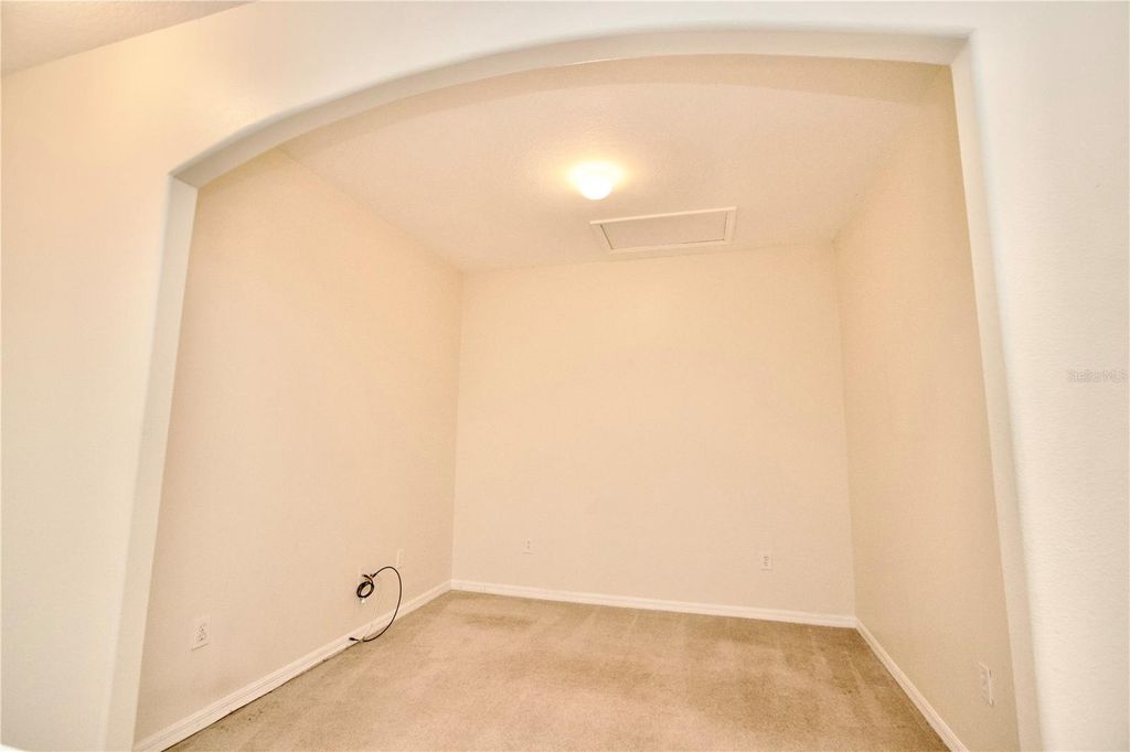 Image 18 of property listing at 1144 SLEEPY OAK DRIVE, Wesley Chapel, FL 33543