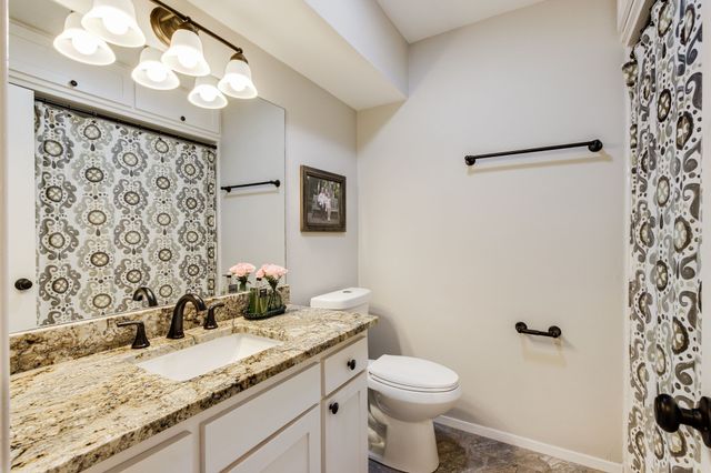 2772 Bay Meadows Circle, Farmers Branch, TX 75234