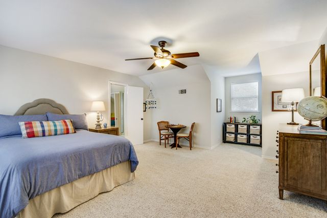2772 Bay Meadows Circle, Farmers Branch, TX 75234