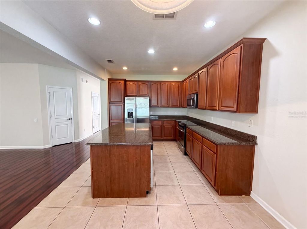Image 2 of property listing at 13228 ROSKIN LANE, Windermere, FL 34786