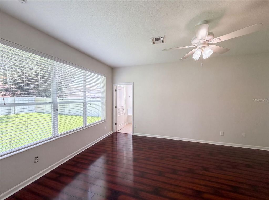 Image 23 of property listing at 13228 ROSKIN LANE, Windermere, FL 34786