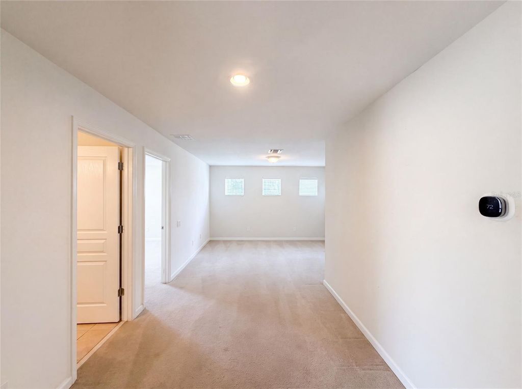 Image 30 of property listing at 13228 ROSKIN LANE, Windermere, FL 34786