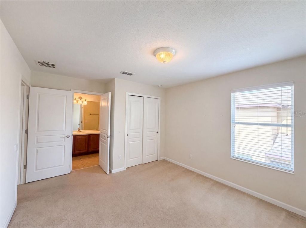 Image 4 of property listing at 13228 ROSKIN LANE, Windermere, FL 34786