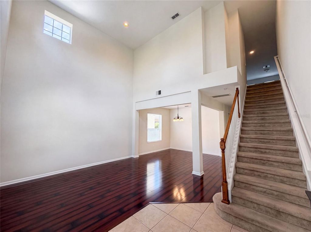 Image 6 of property listing at 13228 ROSKIN LANE, Windermere, FL 34786