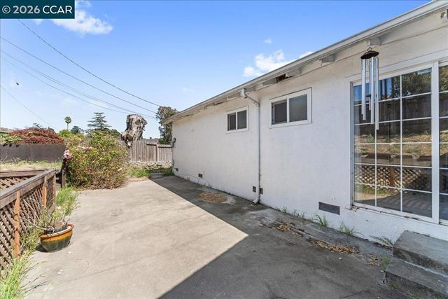 3000 Colette Dr, Richmond, CA 94806