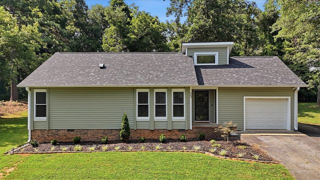 283 Issaqueena Drive, Central, SC 29630