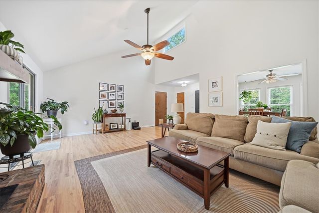 283 Issaqueena Drive, Central, SC 29630