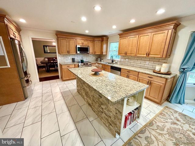 1003 WILTSHIRE DR, La Plata, MD 20646
