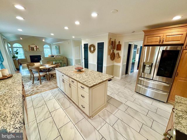 1003 WILTSHIRE DR, La Plata, MD 20646