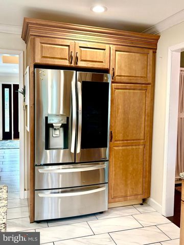 1003 WILTSHIRE DR, La Plata, MD 20646