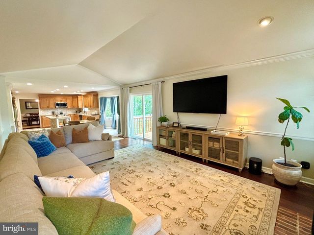 1003 WILTSHIRE DR, La Plata, MD 20646