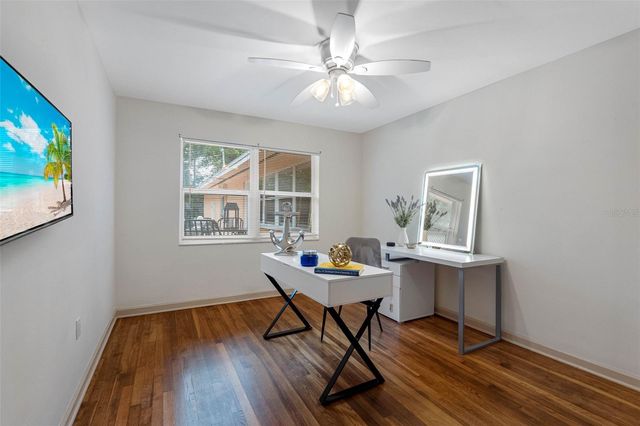 2201 PARK STREET N, St Petersburg, FL 33710