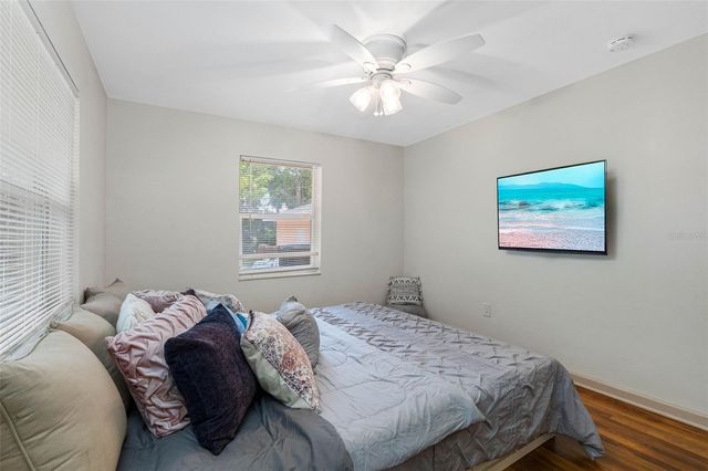 2201 PARK STREET N, St Petersburg, FL 33710