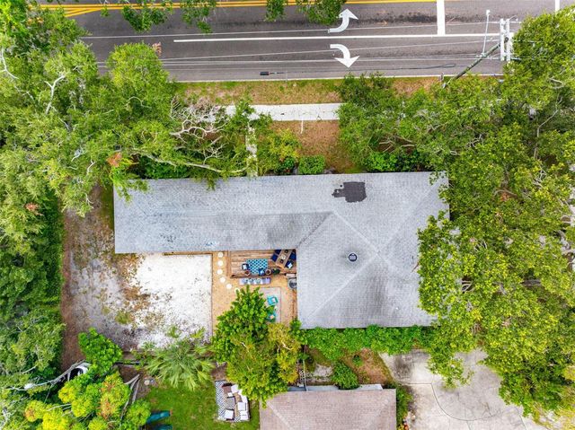 2201 PARK STREET N, St Petersburg, FL 33710