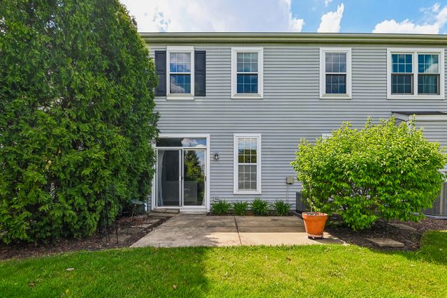 1212 Courtland Circle S, Plainfield, IL 60586