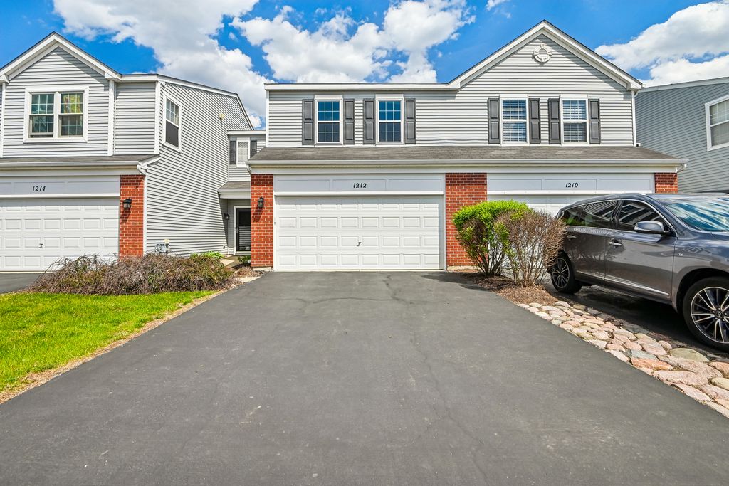 1212 Courtland Circle S, Plainfield, IL 60586