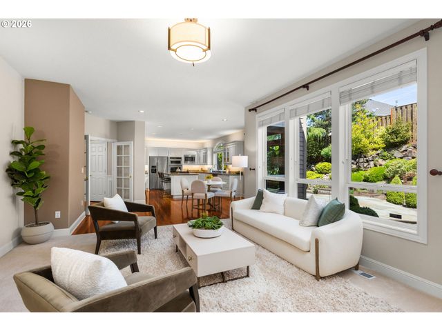 2358 Nw WOODROSE Dr, Portland, OR 97229