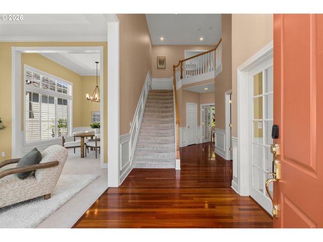 2358 Nw WOODROSE Dr, Portland, OR 97229