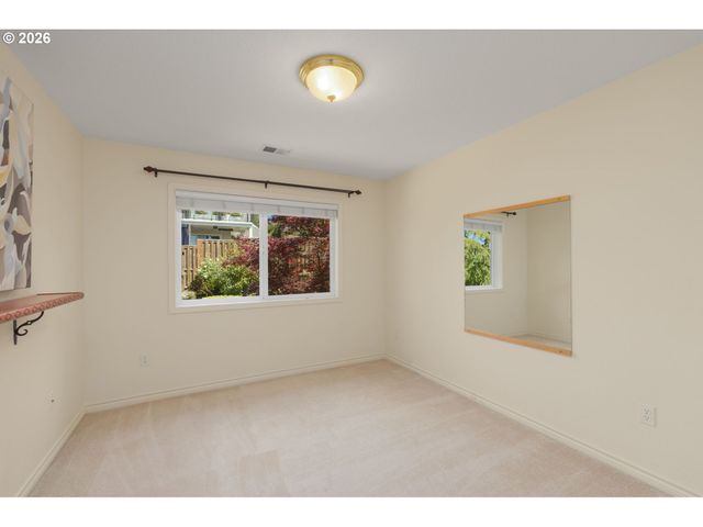 2358 Nw WOODROSE Dr, Portland, OR 97229