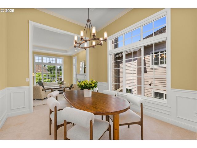 2358 Nw WOODROSE Dr, Portland, OR 97229