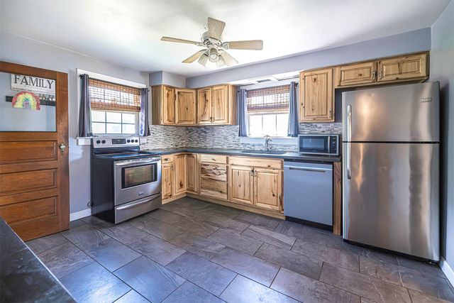 339 E 38TH Street, Erie, PA 16504
