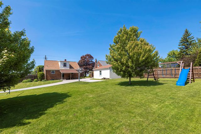 339 E 38TH Street, Erie, PA 16504