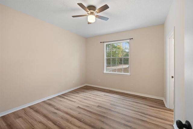 18451 Hills Lake Ct, Montgomery, TX 77316