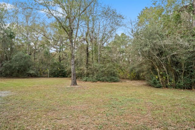 18451 Hills Lake Ct, Montgomery, TX 77316