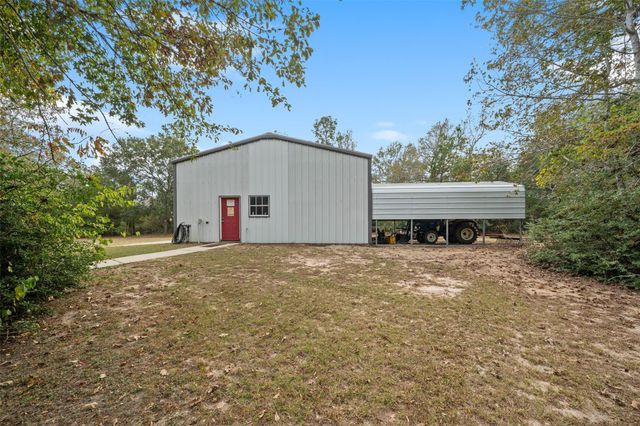 18451 Hills Lake Ct, Montgomery, TX 77316