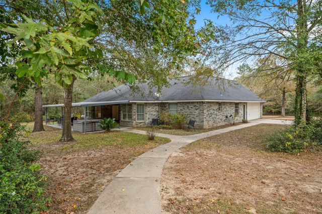 18451 Hills Lake Ct, Montgomery, TX 77316