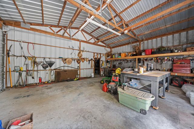 18451 Hills Lake Ct, Montgomery, TX 77316