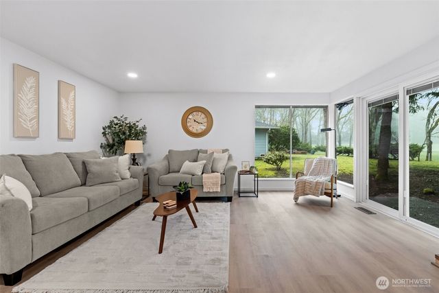 7105 Citrine Lane SW, Lakewood, WA 98498