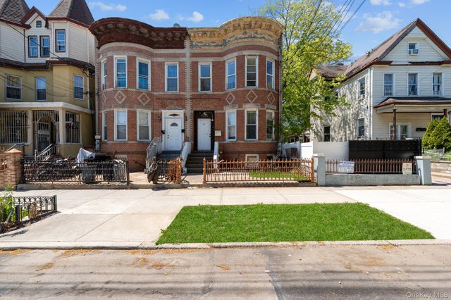 60 Richmond Street, Brooklyn, NY 11208