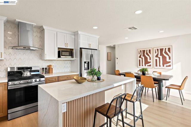 36543 Cedar Blvd, Newark, CA 94560