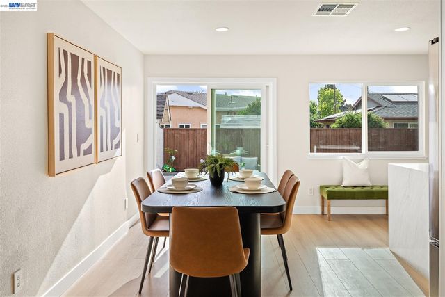 36543 Cedar Blvd, Newark, CA 94560