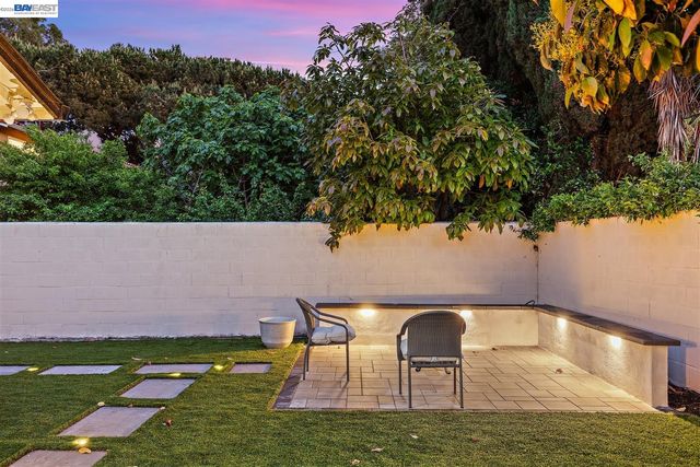 36543 Cedar Blvd, Newark, CA 94560