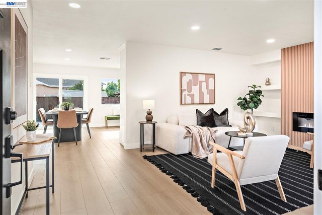 36543 Cedar Blvd, Newark, CA 94560