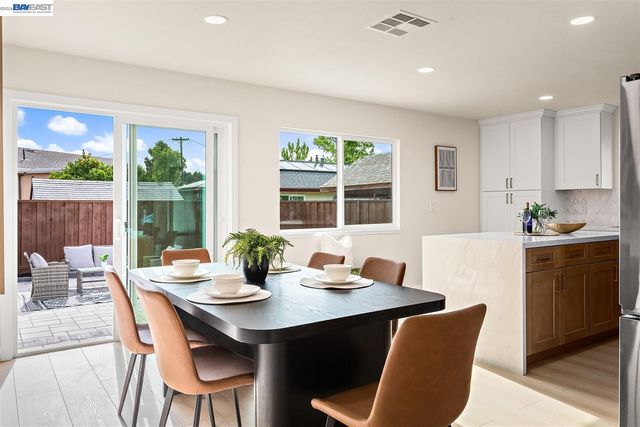 36543 Cedar Blvd, Newark, CA 94560