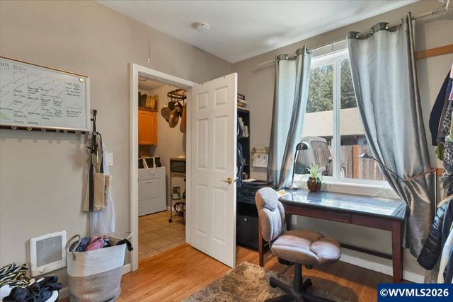 1005 S Water St, Silverton, OR 97381