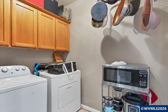 1005 S Water St, Silverton, OR 97381