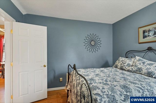 1005 S Water St, Silverton, OR 97381