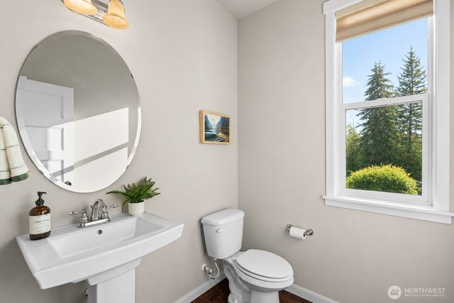 10546 Sentinel Drive, Gig Harbor, WA 98332