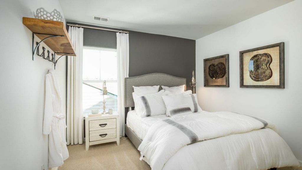 Image 13 of property listing at 1054 Red Turnstone Run, Summerville, SC 29485