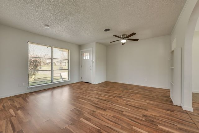 7704 Woodspan Drive, Dallas, TX 75232